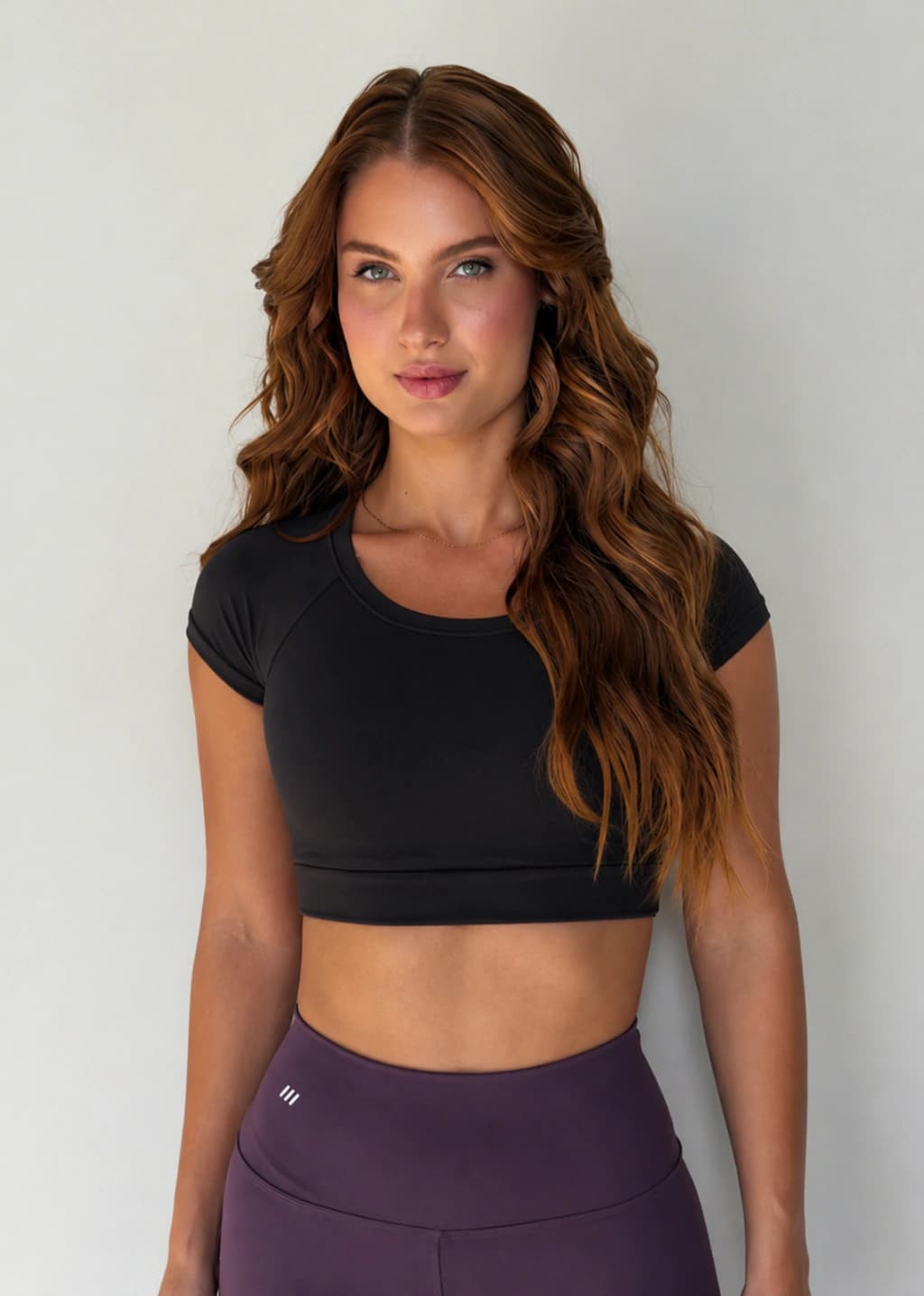 CROPPED CORA PRETO