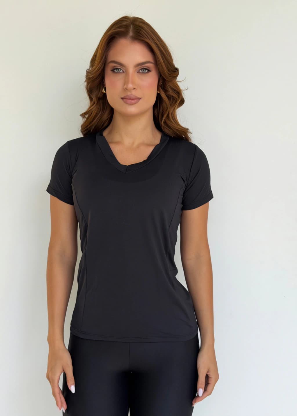 BLUSA FLORA PRETA
